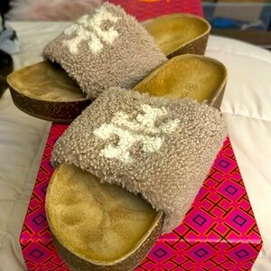 Authentic Tory Burch Shearling Slide